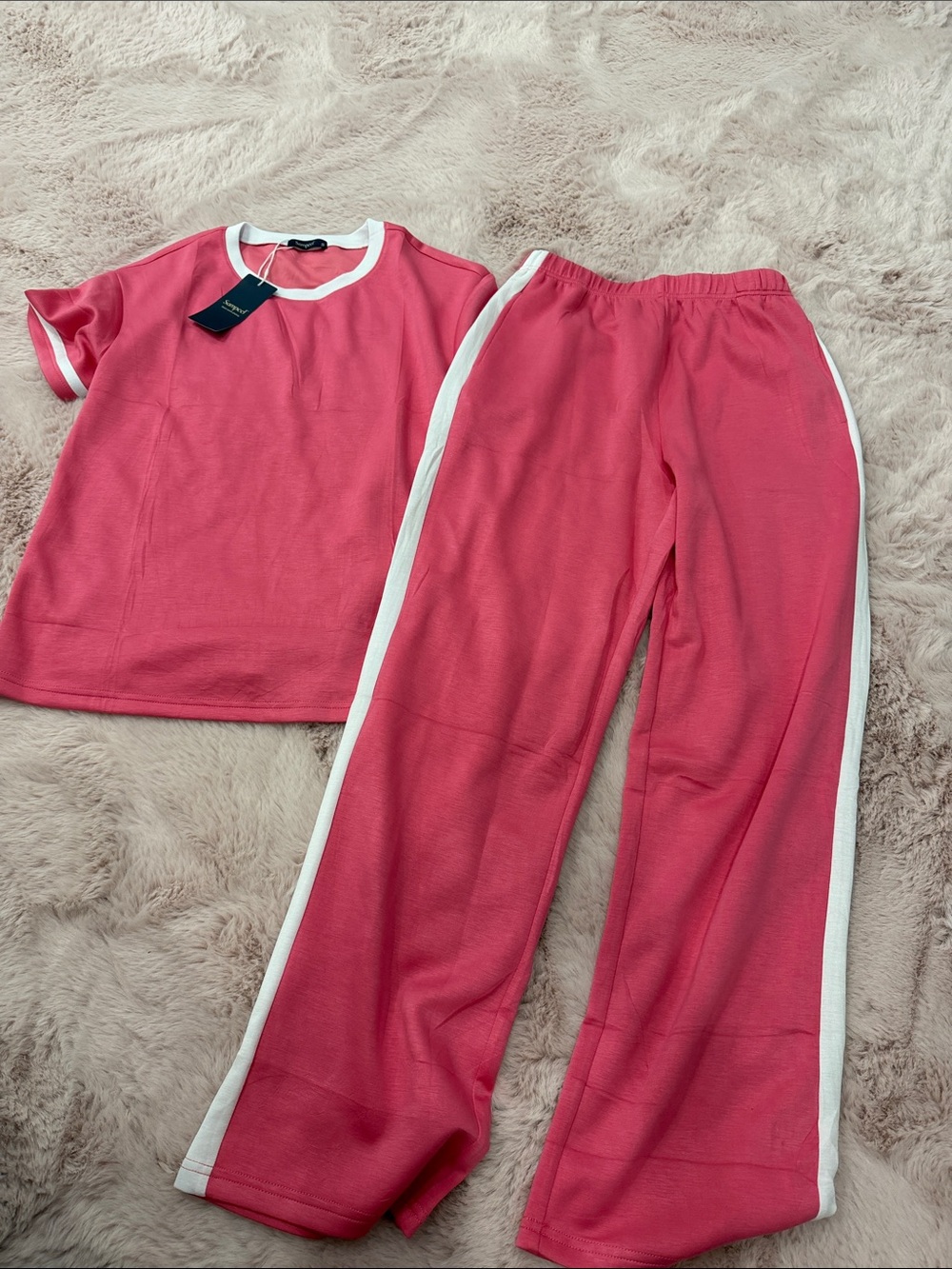 Amazon Rose-Pink Short-Sleeve Pajama Set with White Trim
